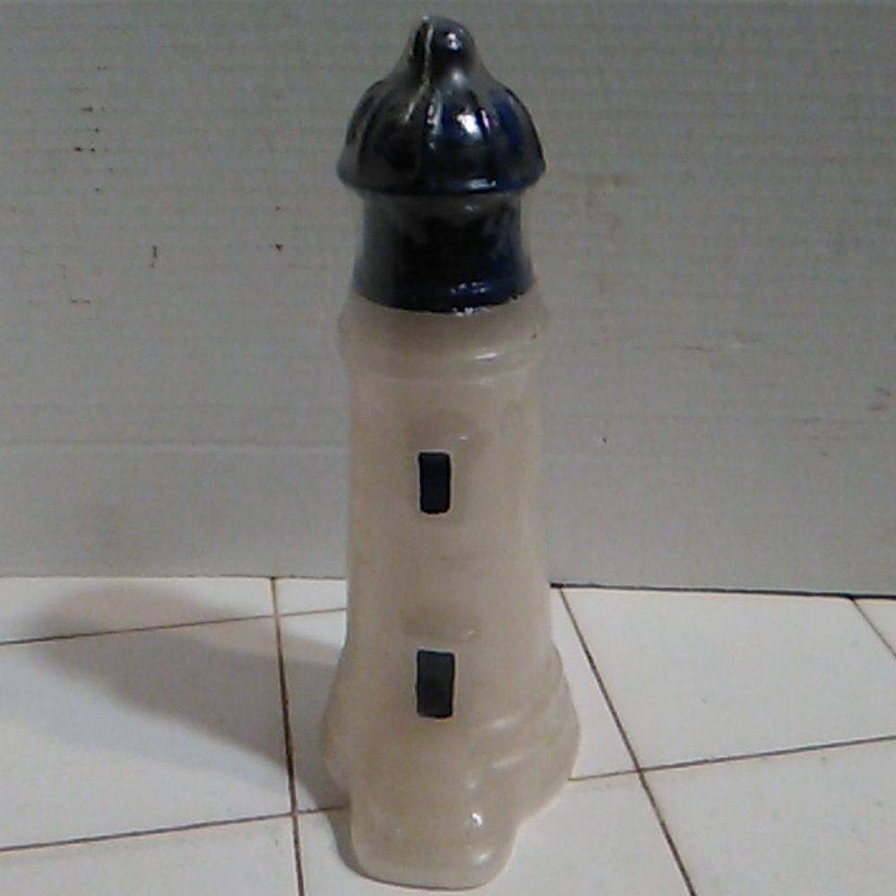 Nwot Lighthouse Candle - Picture 1 of 6